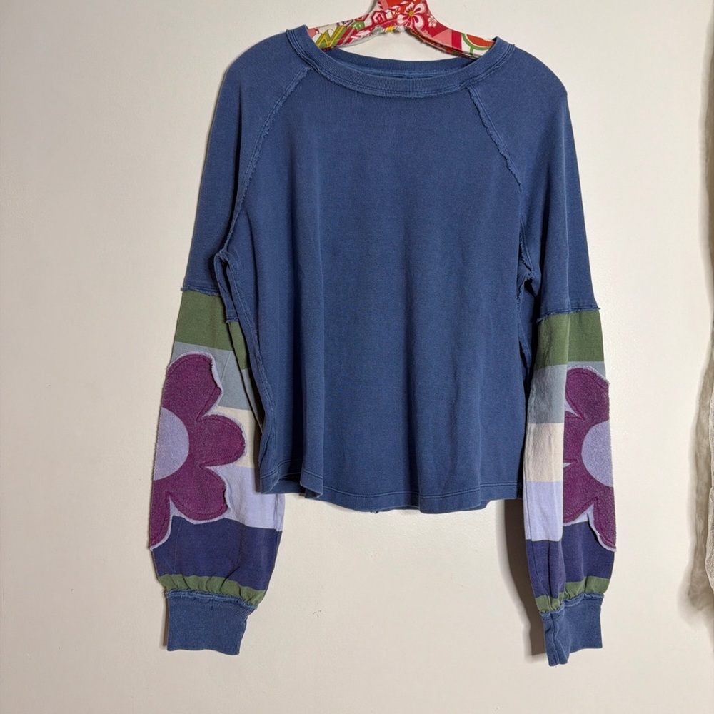 Free people Petunia Tee Flower Patches Groovy Hippie Long SleeveTop M - Picture 4 of 9